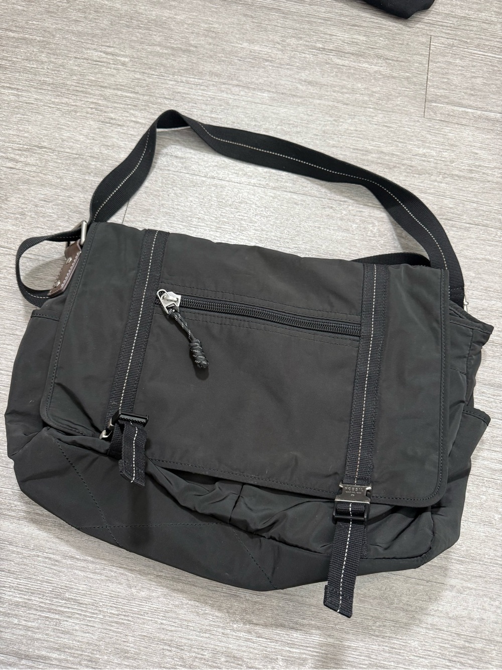 Fossil Black Utility Messenger Bag Nylon Laptop Crossbody Techwear Minimalist